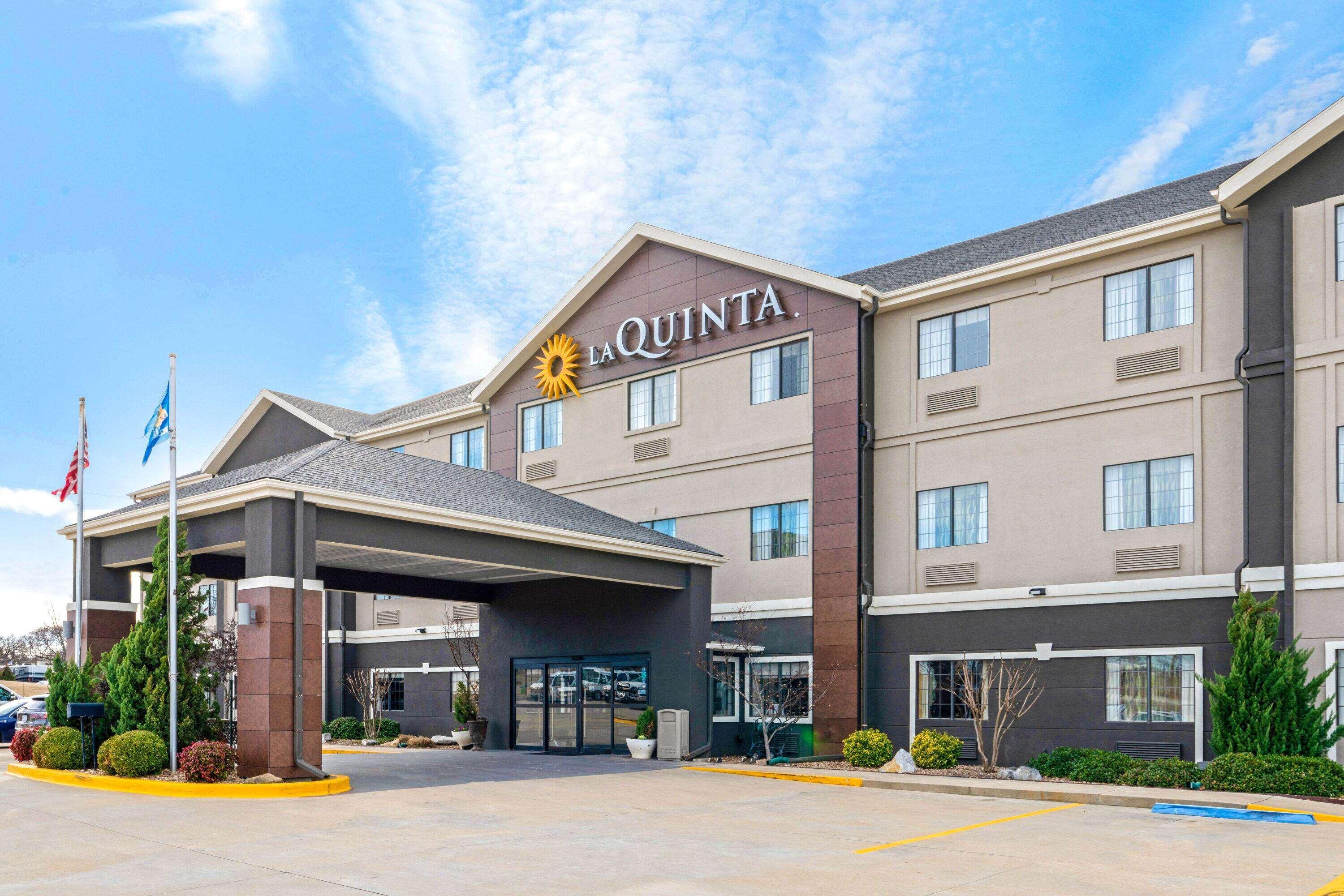 Hotel La Quinta By Wyndham Ada Extérieur photo