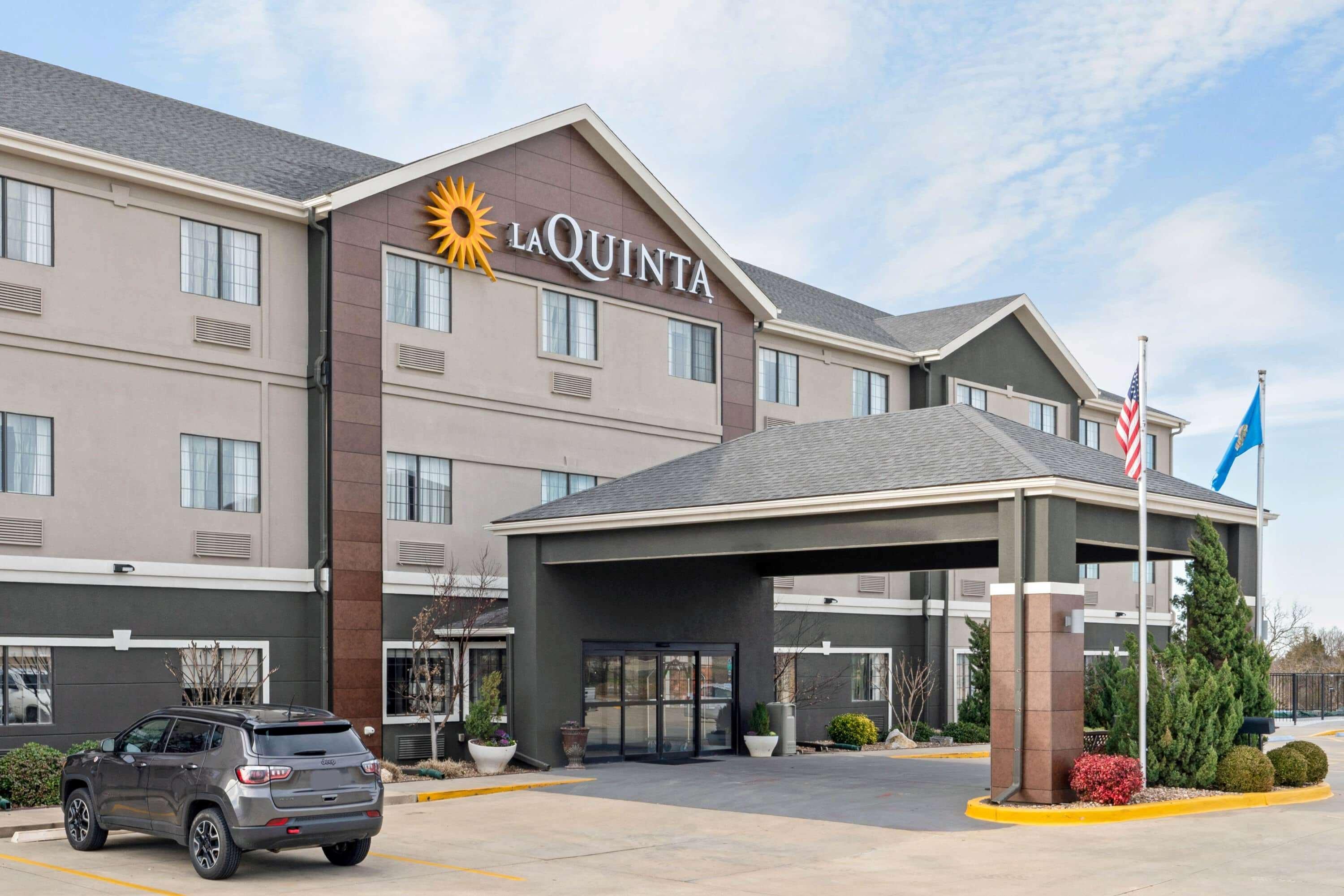 Hotel La Quinta By Wyndham Ada Extérieur photo